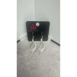 Paparazzi Dainty Teardrop Earrings Clear Rhinestone Silver‎ Tone Dangle